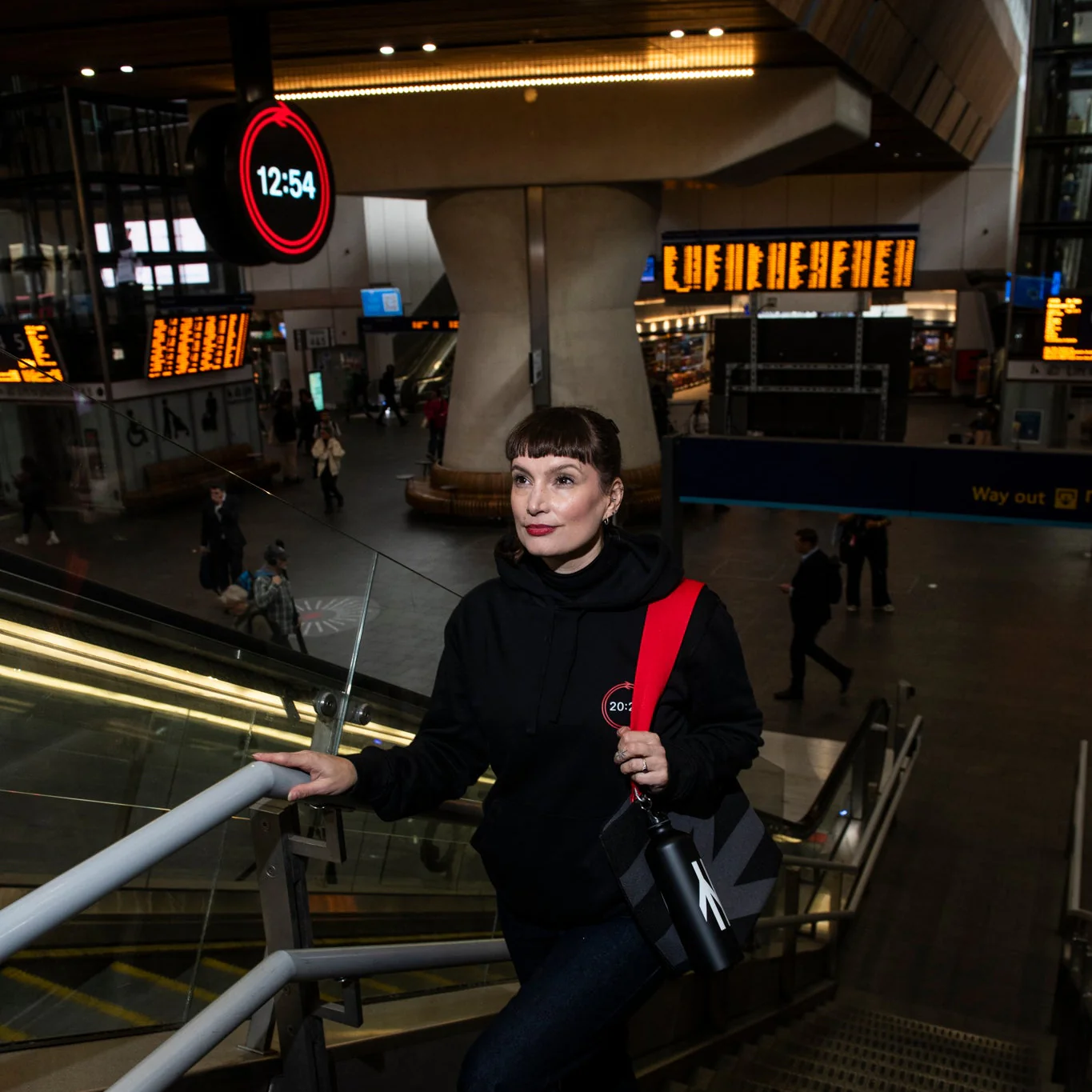 Double Arrow Rail Logo Bag by the Design Museum - Image 6
